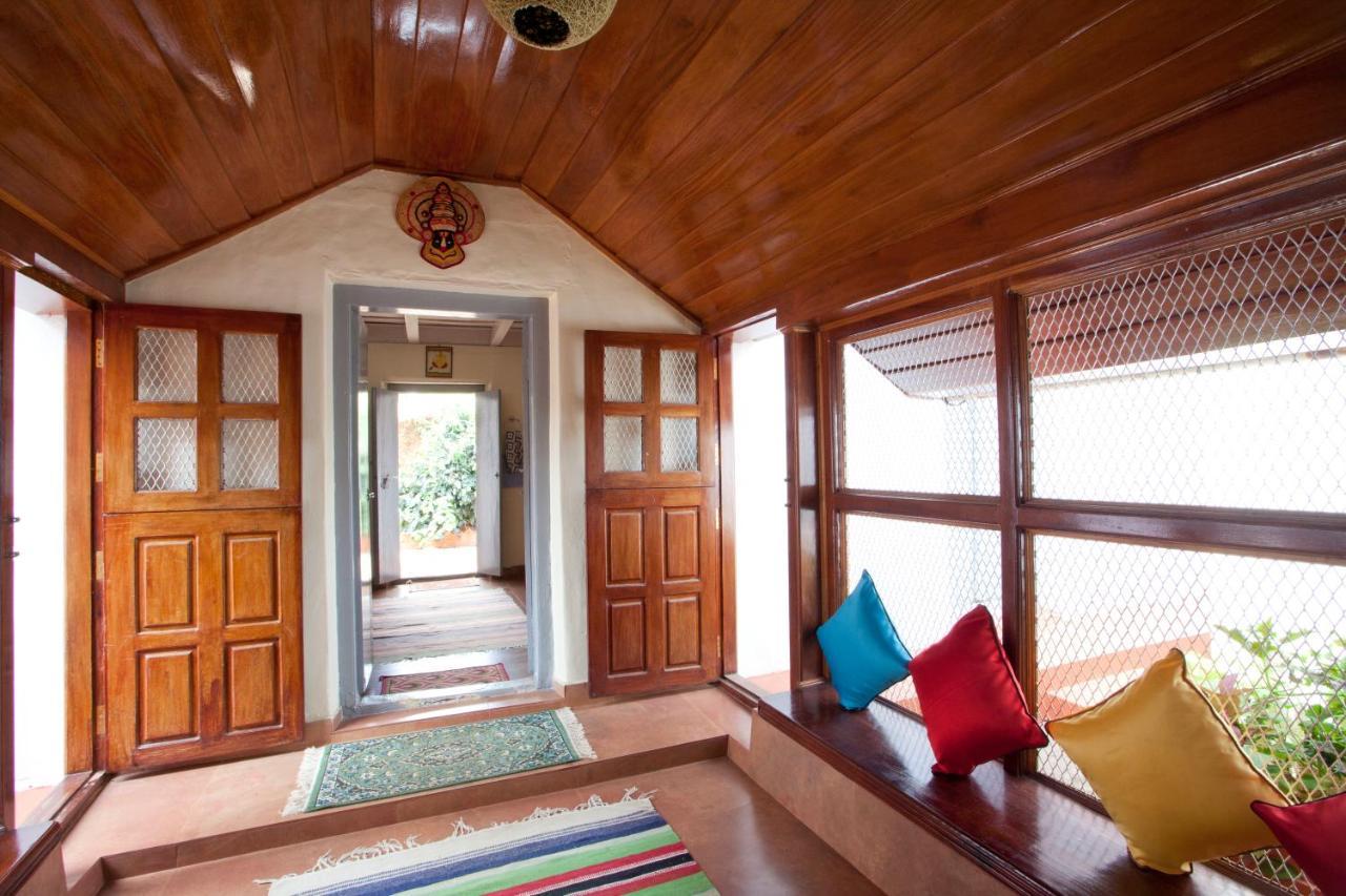 Sardar Bahadur'S Heritage Bungalow Estate Stay Napoklu Экстерьер фото